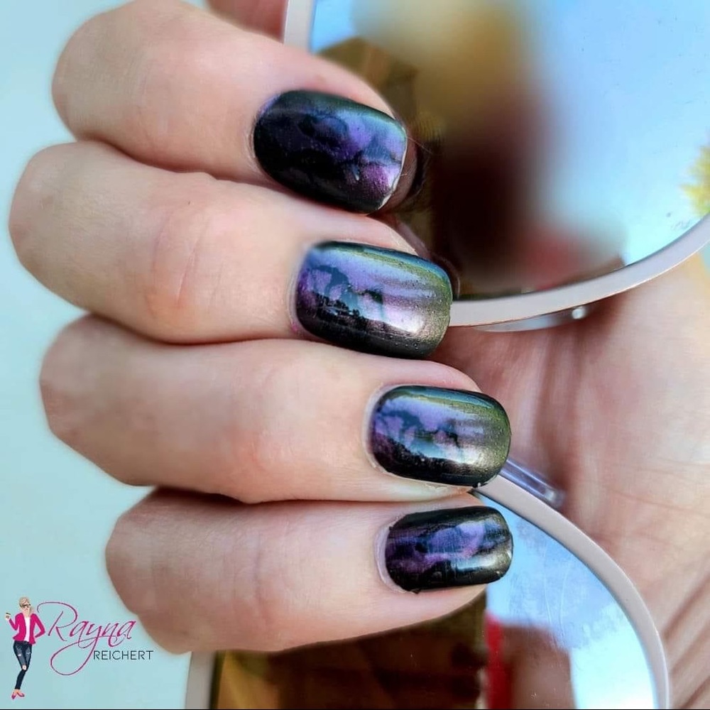 Smoke’s on You Color Street Nails